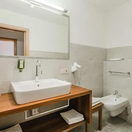 Erika - Apartments, Breakfast & Sauna Aparthotel 3*
